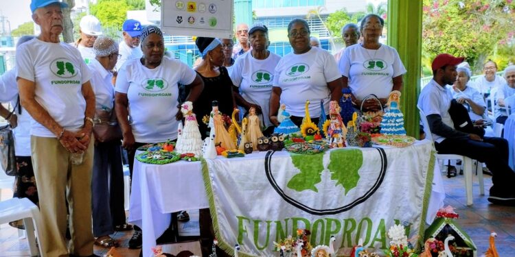 Envejecientes encuentran nueva vida en ExpoAdulto-2025