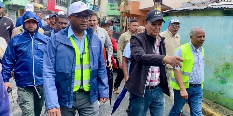 Propeep y alcaldía SDO despliegan respuesta social en sectores afectados por la tormenta Melissa