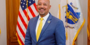 Aseguran unidad dominicana a favor de Brian DePeña será clave para definir el futuro de Lawrence