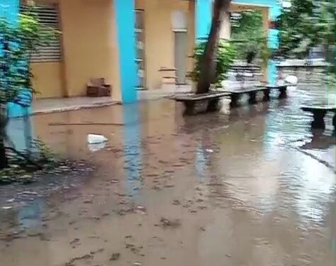 Avería eléctrica mantiene atemorizado personal de Escuela en El Almirante SDE