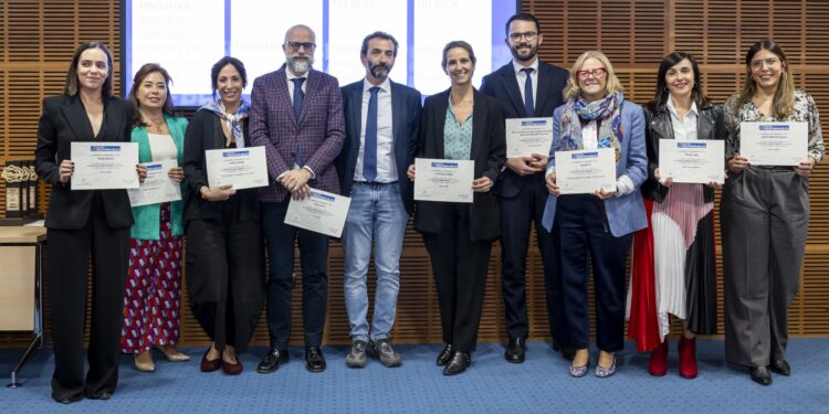 Banreservas recibe reconocimiento en Premio Corresponsables por sus prácticas de inclusión financiera