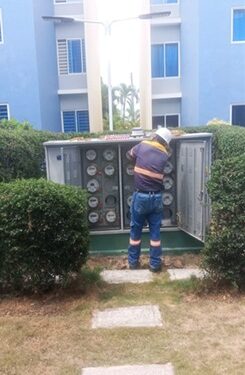 Edeeste interviene y desmantela conexiones irregulares en residencial en Higüey con altos niveles de pérdidas