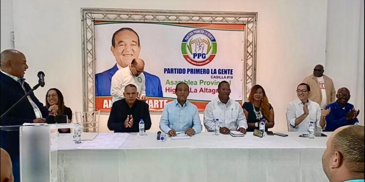 Antonio Marte impulsa expansión nacional y juramenta directiva del PPG en Higüey