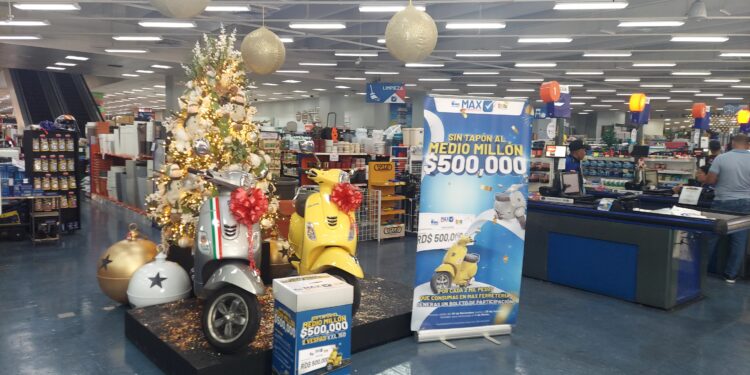 Max Ferretería Galería 360 anuncia sorteo de RD$500,000 y dos motocicletas Vespa para el año nuevo