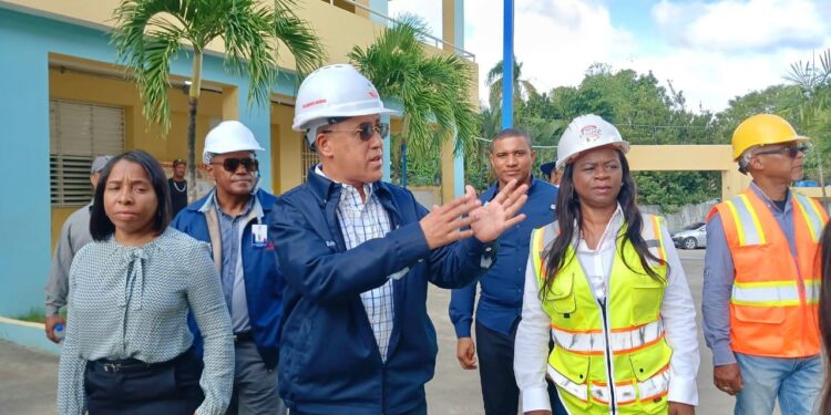 Remozamientos de Escuelas avanzan de manera acelerada en el Gran Santo Domingo dentro del Plan “Navidad en las Aulas 24/7”