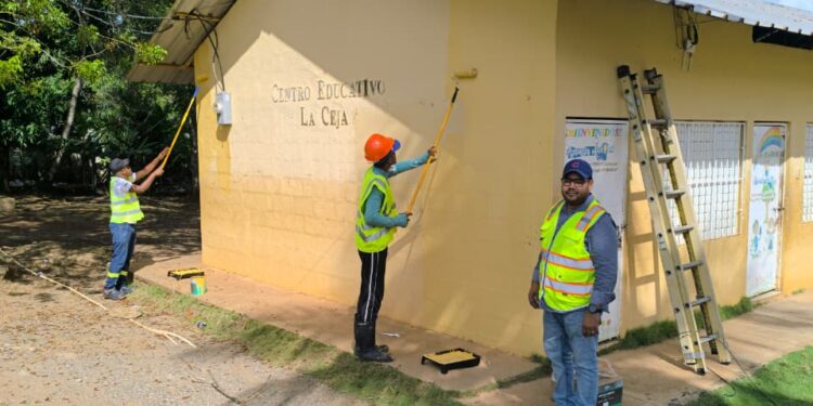 Avanza a buen ritmo remozamiento de Escuelas en Monte Plata como parte del Plan “Navidad en las Aulas 24/7”