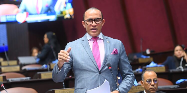 Diputados aprueban proyecto para ampliar carretera Baní–San Juan a iniciativa de Frank Ramírez