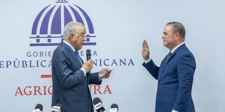 Nuevo ministro de Agricultura llama a no bajar la guardia y reafirma compromiso con la seguridad agroalimentaria.