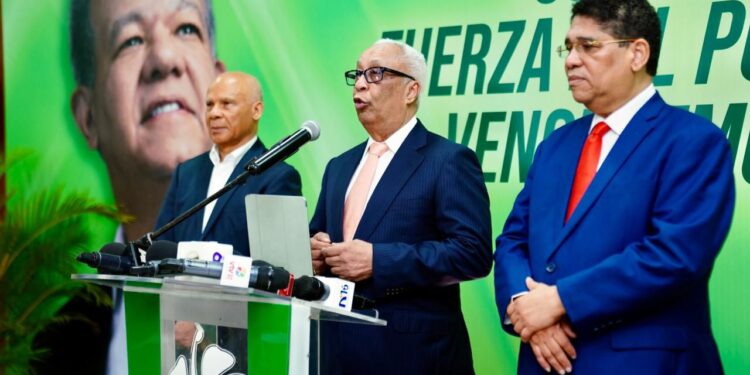 La deuda creció US$110 millones diarios en 2025 y el endeudamiento volvió a superar el crecimiento económico, señala la FP