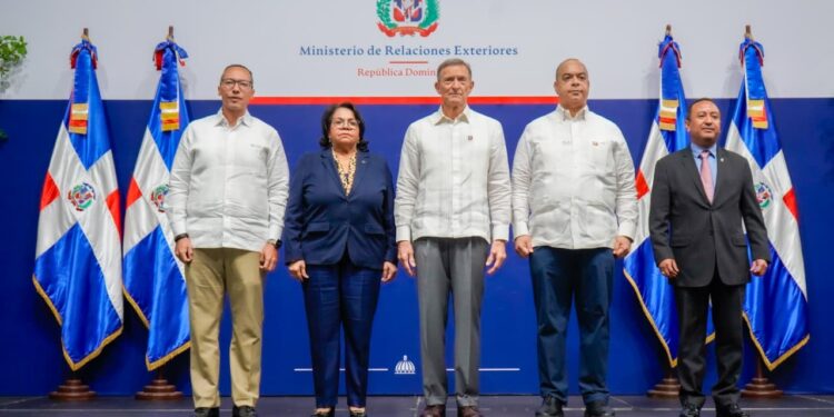 Presidenta Cámara de Cuentas fortalece la cultura de transparencia durante el “Entrenamiento Consular” del MIREX