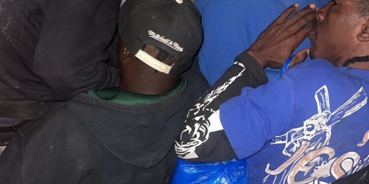 Ejército intercepta jeepeta con 19 nacionales haitianos en condición migratoria irregular en Dajabón
