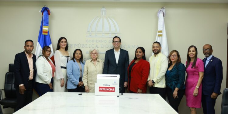 El MAP recibe buzón de denuncia ciudadana impulsado por la DIGEIG
