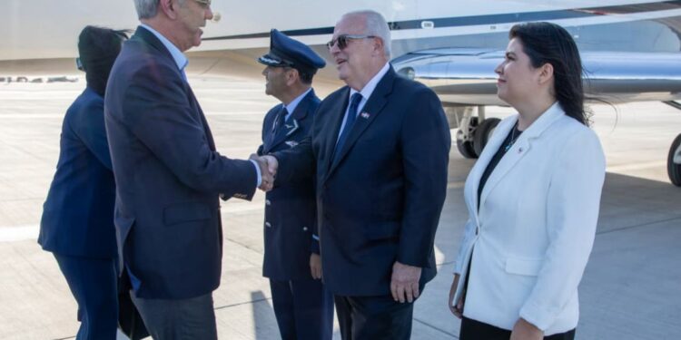 Presidente Abinader llegó a Chile para la investidura del presidente José Antonio Kast