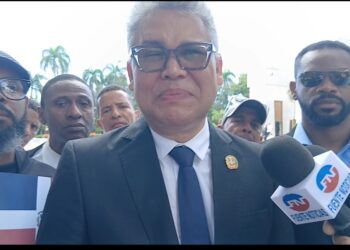 Carlos Peña llama a luchar contra traidores internos y enemigos externos que quieren reemplazar al dominicano con haitiano