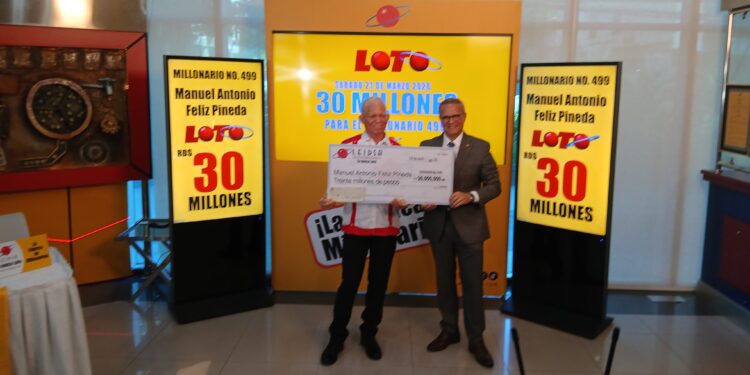 LEIDSA entrega 30 millones al ganador 499 en el Loto