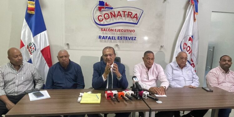 Conatra anuncia pospone aumento de precios  pasaje hasta tanto el gobierno analice propuesta integral para congelar precios gasoil regular y gas licuado de petróleo