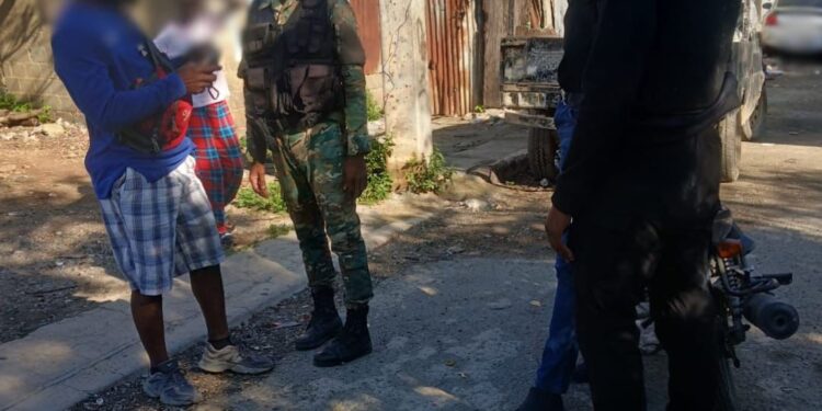 Lee Ballester afirma la DGM, FF.AA. y PN. enfrentan mafias que se lucran del ingreso de haitianos a RD