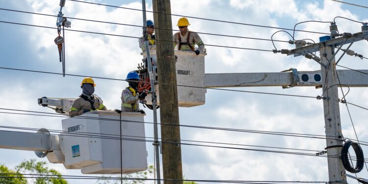 ETED continúa trabajando para garantizar un servicio eléctrico más estable; este viernes realiza mantenimiento en Santiago