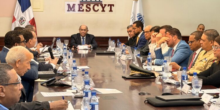 CONESCyT aprueba reforma educativa y nuevas ofertas académicas en República Dominicana