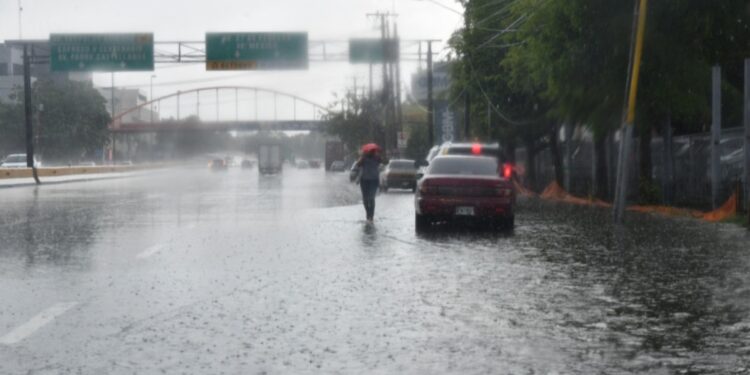 Por seguridad INTRANT restringe las siguientes calles tras lluvias de este miércoles