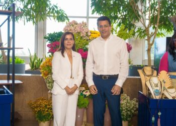 Ministro Collado recibe visita de la embajadora de los Estados Unidos, Leah Campos
