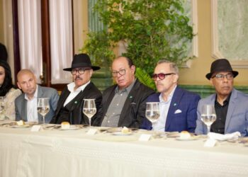Presidente Luis Abinader reafirma respaldo a la clase artística y escucha propuestas del sector cultural
