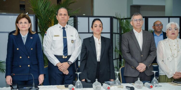Más de 19 mil motociclistas fiscalizados y 6 mil motocicletas retenidas durante operativos del fin de semana, informa ministra de Interior y Policía