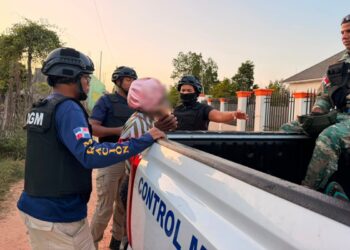 DGM deporta 1,150 extranjeros y detiene 1,258 indocumentados en operativos de interdicción este miércoles