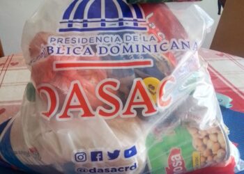 Programas “Pedestal” y Al “Mediodía con Armando” agradecen al doctor Edgar Féliz por donación de raciones a favor de sectores necesitados