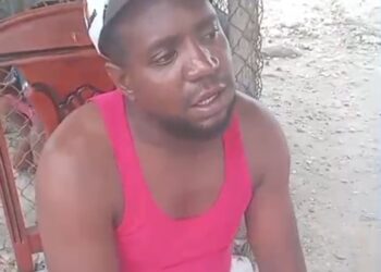 Mujer denuncia persecución y amenazas de muerte junto a su hijo, por terrenos que recibió como herencia, en Azua