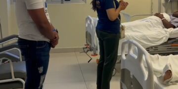 Fundación Juventud por Mi Barrio y Centro Cristiano EINSOF llevan esperanza a madres hospitalizadas en su día