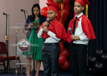 Centro de Estudios Delin gradúa a 60 niños en el programa “Ya se leer en Inglés”