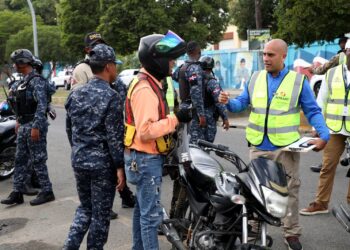 INTRANT y organismos de seguridad despliegan histórico operativo de fiscalización en paradas de motocicletas