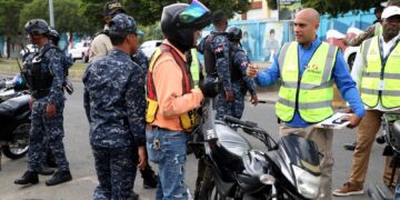 INTRANT y organismos de seguridad despliegan histórico operativo de fiscalización en paradas de motocicletas