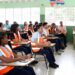 Milton Morrison imparte clases de educación vial a estudiantes de 6to. de bachillerato