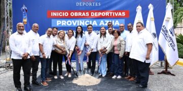 Ministro Kelvin Cruz anuncia construcción de cinco techados en Azua con inversión de RD$156 millones