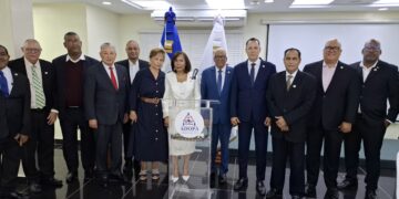 Gloria Furcal asegura impulsará mejorías en las condiciones de vida y de trabajo de los administradores del país