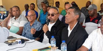 Tito Cambita considera un alivio para el transporte congelamiento de los combustibles por tres meses