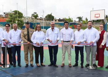 Abinader y Collado inauguran bulevar de la Salud en Haina con inversión de 165 millones de pesos. Destacan impacto que tendrá la obras en la comunidad