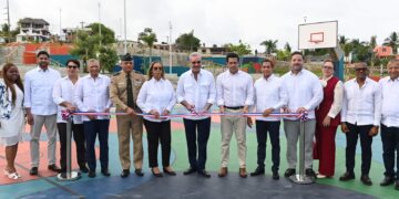 Abinader y Collado inauguran bulevar de la Salud en Haina con inversión de 165 millones de pesos. Destacan impacto que tendrá la obras en la comunidad