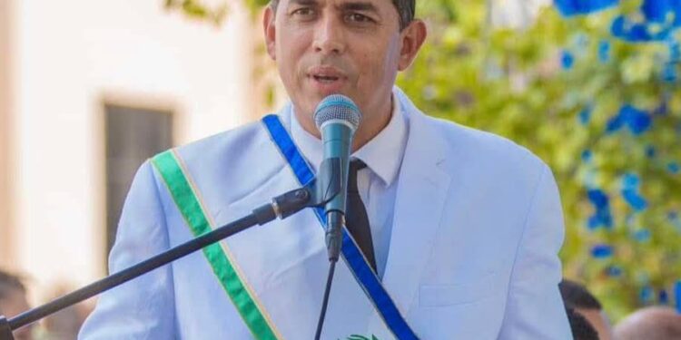 Alcalde de Haina denuncia crisis en el Cuerpo de Bomberos y cuestiona manejo de recursos