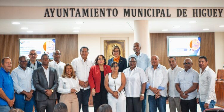 CCRD impulsa transparencia y la rendición de cuentas municipal en la región Este mediante el SICEEP