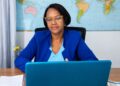 Ms. Arias trae a República Dominicana la experiencia de tres décadas enseñando inglés en EE. UU.