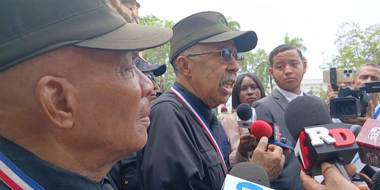 Militares constitucionalistas aseguran, descargo de Gonzalo Castillo y comparsa se debió a ingerencia de EE.UU.