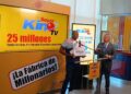 LEIDSA entrega&nbsp; 25 millones a camionero ganador del Súper Kino Tv