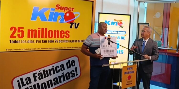 LEIDSA entrega 25 millones a camionero ganador del Súper Kino Tv
