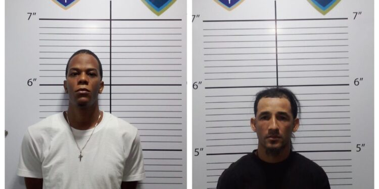 Policía Nacional apresa a dos hombres implicados en tiroteo captado en video ocurrido en Villa Liberación, SDE, donde dos personas resultaron heridas