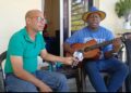 La máxima improvisando en guitarra, se denomina intérprete Urbano SONOFIRE