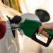 Gobierno rebaja RD$3 y RD$5 a los precios de las gasolinas