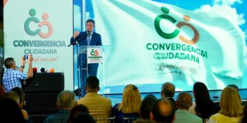 La Fuerza del Pueblo crece porque “interpreta las aspiraciones” de los dominicanos, asegura Leonel Fernández al inaugurar la Casa de Convergencia Ciudadana